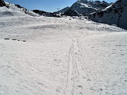 53 Rientro al Passo San Marco con affondi nella neve rammollita dal sole